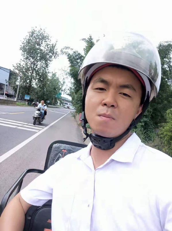 紧张死了的第一张照片--眉山父母相亲团