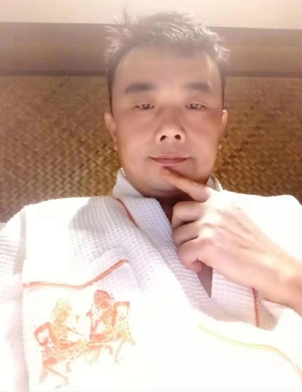 青锋的第一张照片--眉山父母相亲团